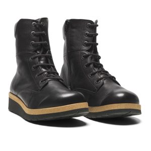 New Feet Blanche Kängor Svarta